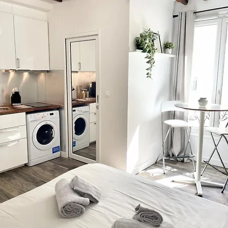 Cosy Flat Bastille & Marais - Wifi Fibre & Netflix * פריז